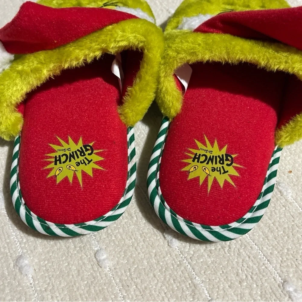 Dr. Seuss The Grinch Christmas Boys/ Girls House Slippers Size 7-8